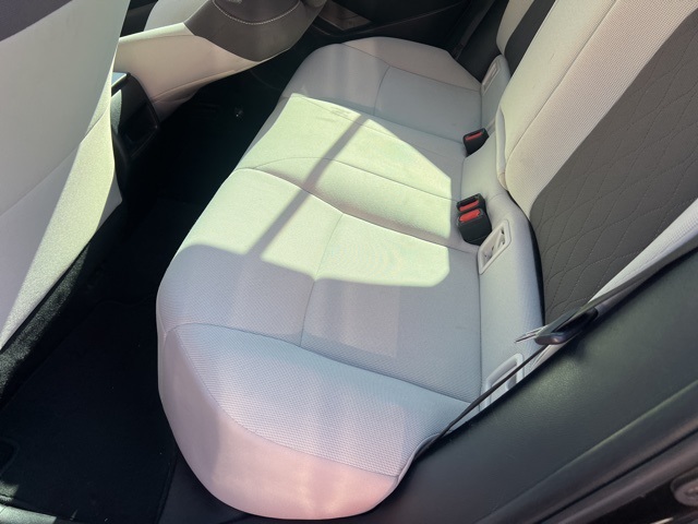 2020 Toyota Corolla LE photo 9