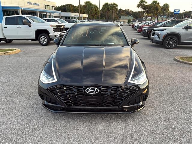 2021 Hyundai Sonata Limited photo 2