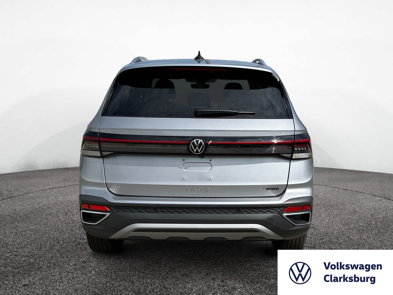 2025 Volkswagen Taos SE photo 4