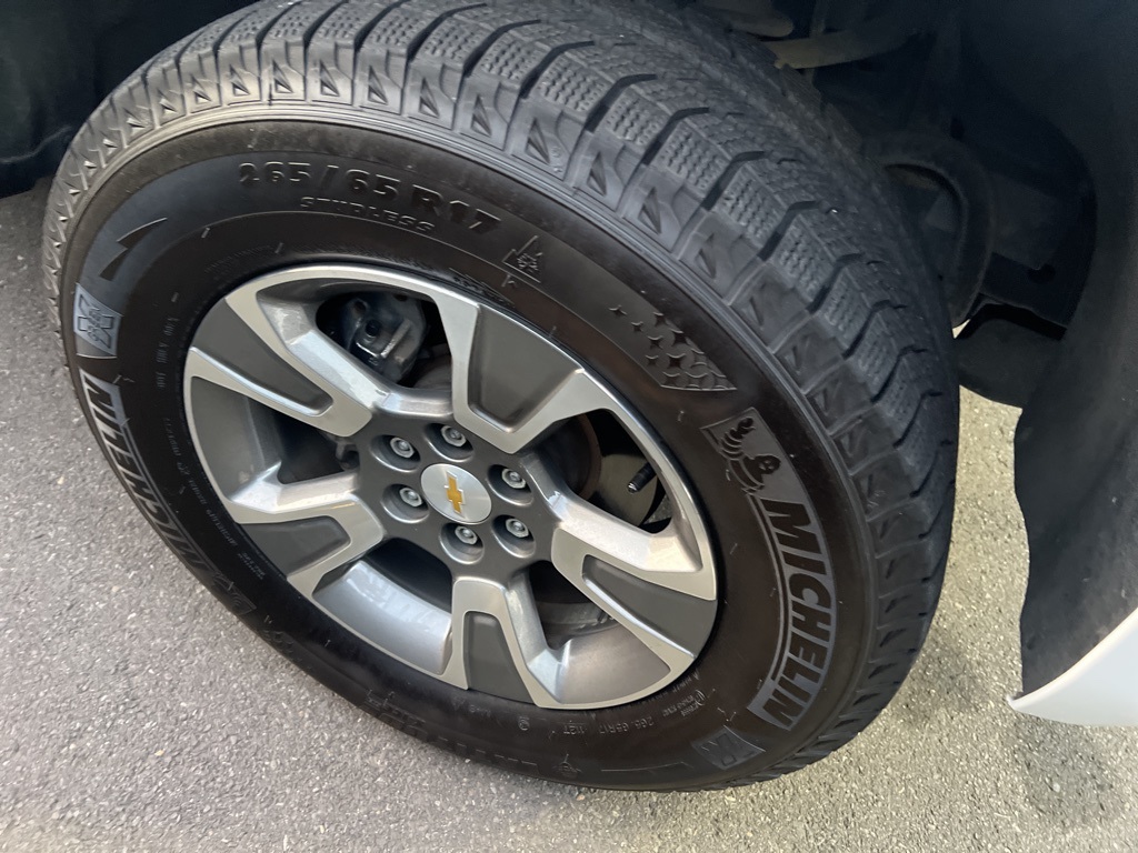 2018 Chevrolet Colorado Base photo 3