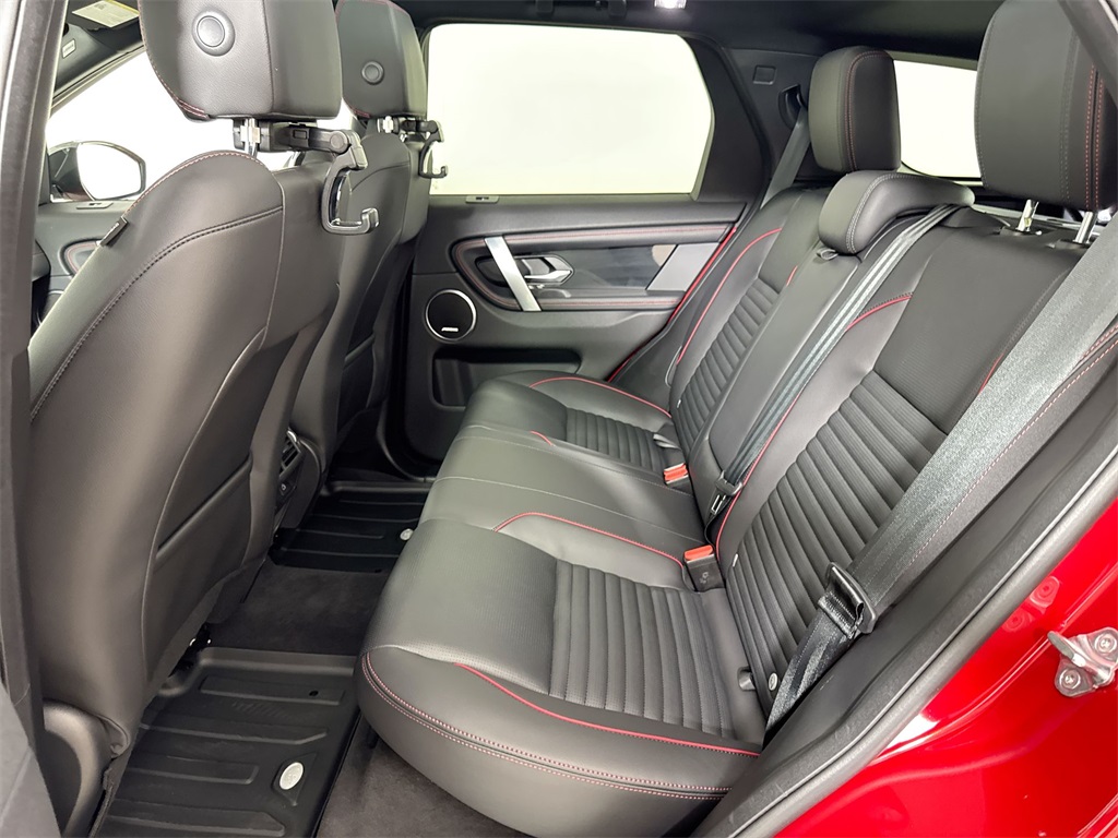 2023 Land Rover Discovery Sport SE R-Dynamic photo 21