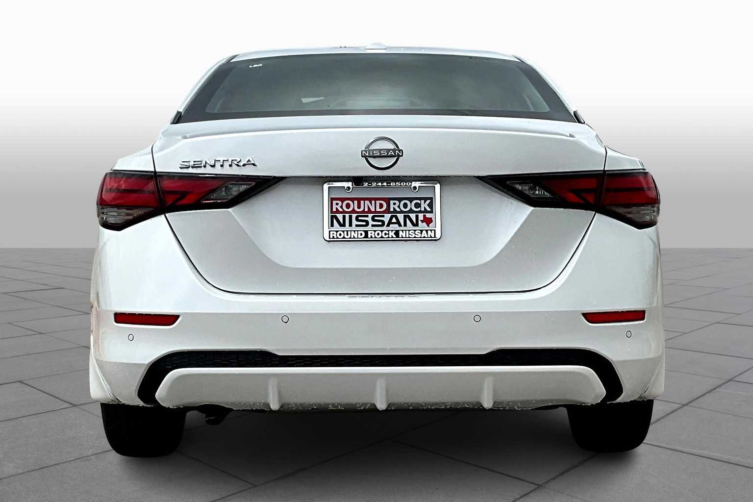 2025 Nissan Sentra SV photo 4