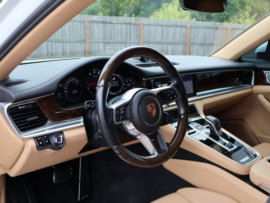 2018 Porsche Panamera 4S photo 4