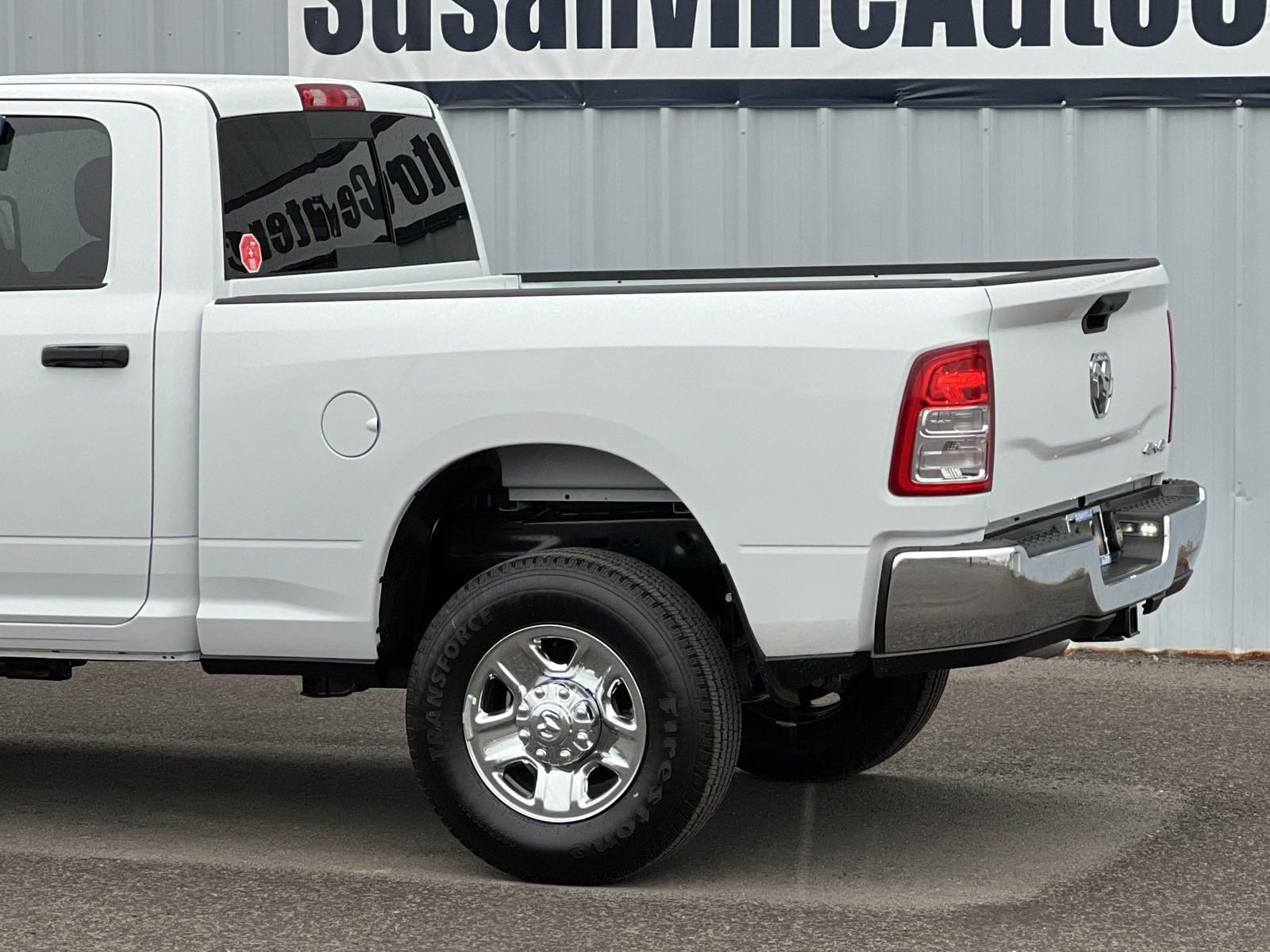 2024 Ram 2500 Tradesman photo 4