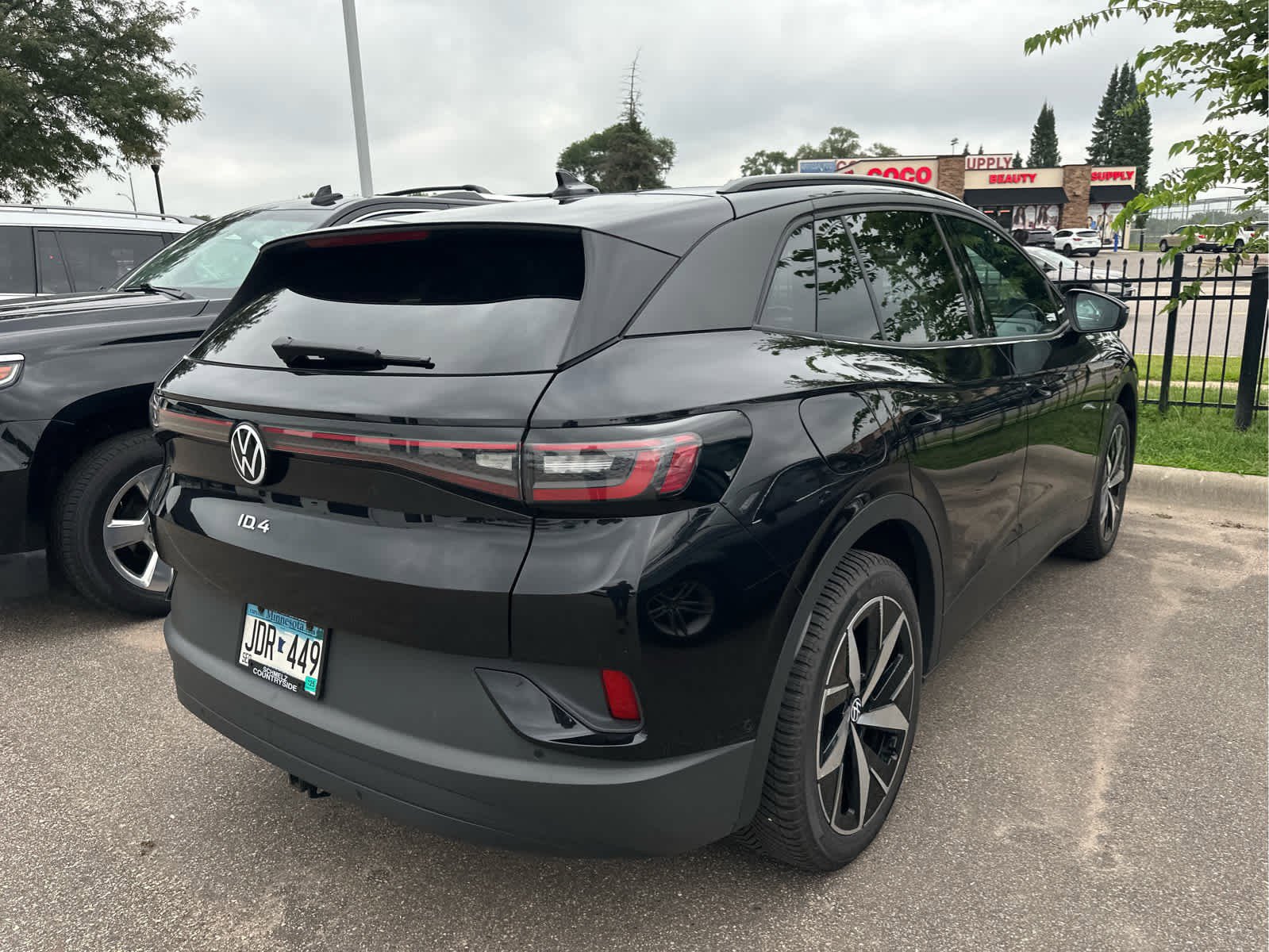 2023 Volkswagen ID.4 Pro S photo 3