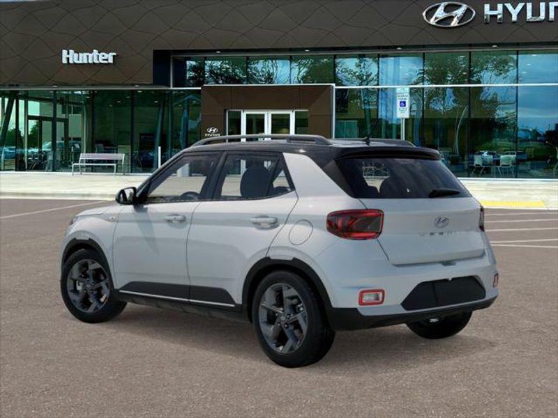 2026 Hyundai Venue SEL photo 3