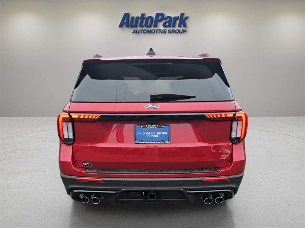 2026 Ford Explorer ST photo 4