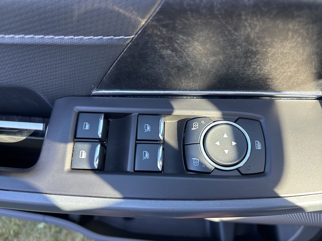 2024 Ford F-150 Lightning photo 15