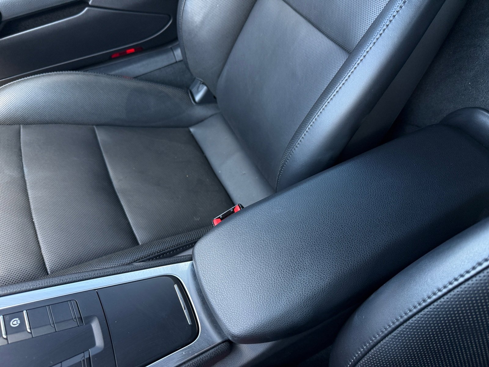 2018 Porsche Cayman Base photo 14