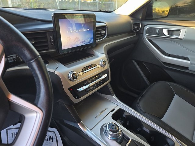 2022 Ford Explorer XLT photo 4