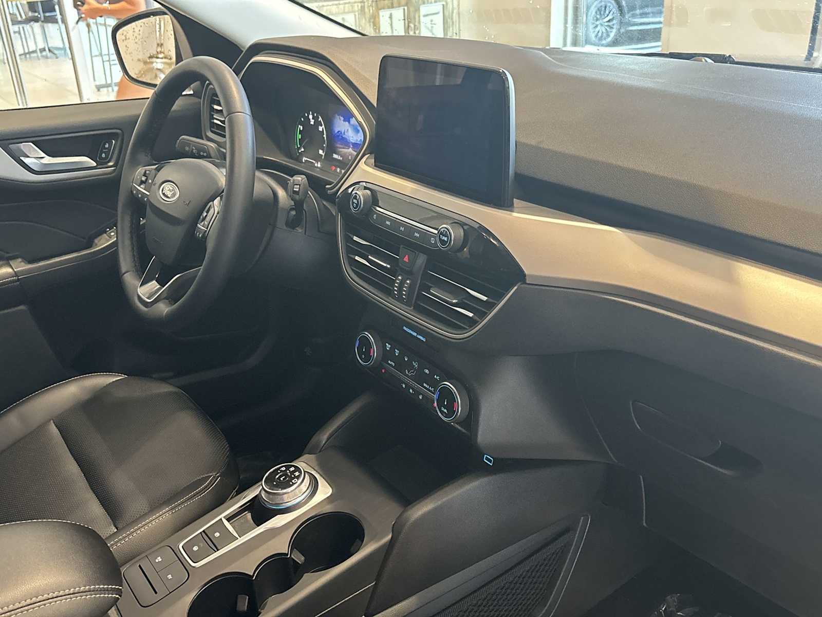 2022 Ford Escape SEL Plug-In Hybrid photo 24