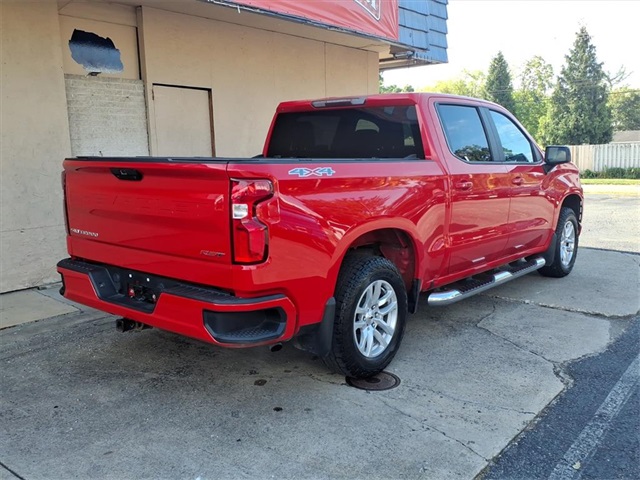 2019 Chevrolet Silverado 1500 RST photo 3