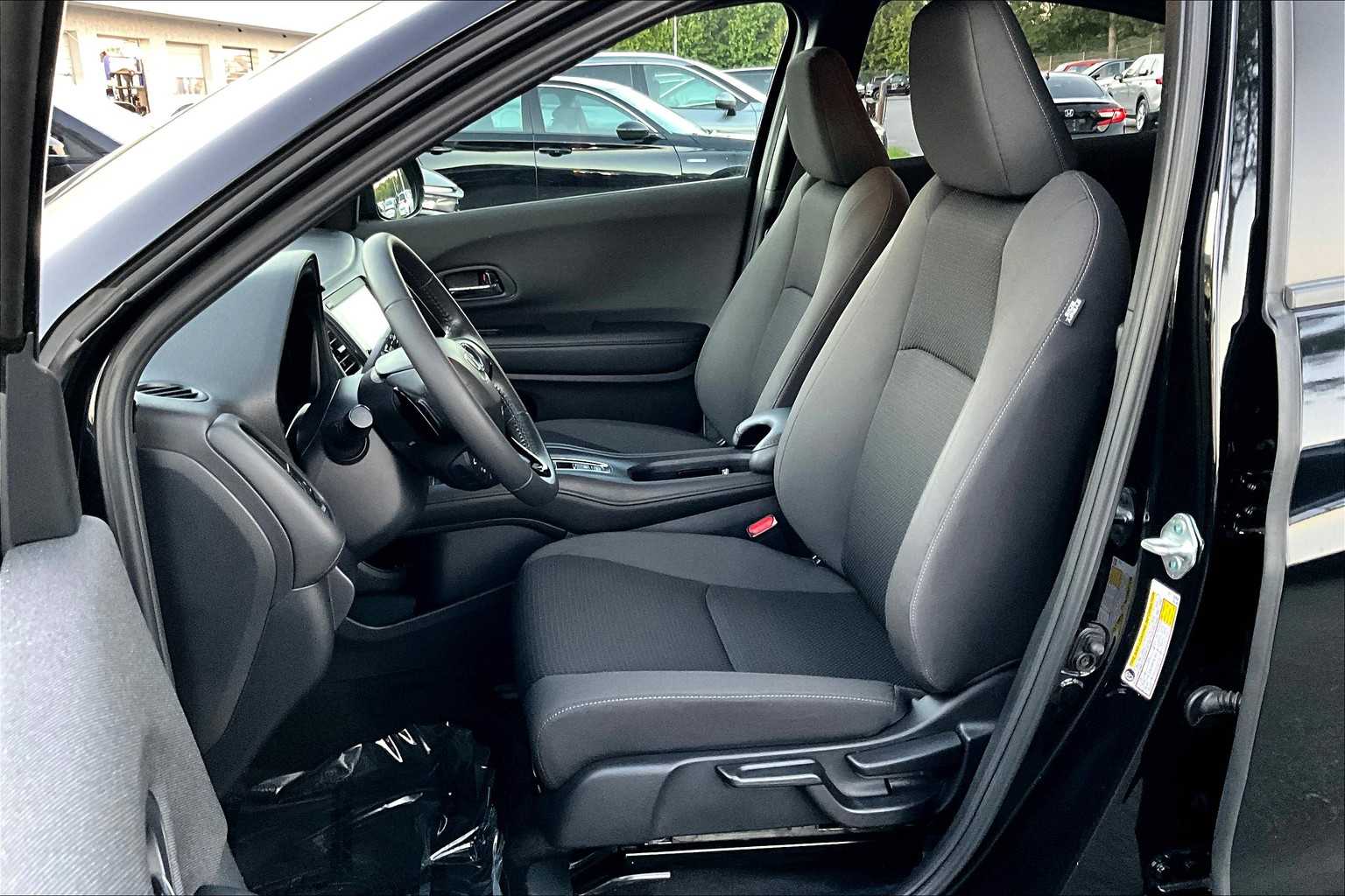 2021 Honda HR-V Sport photo 7