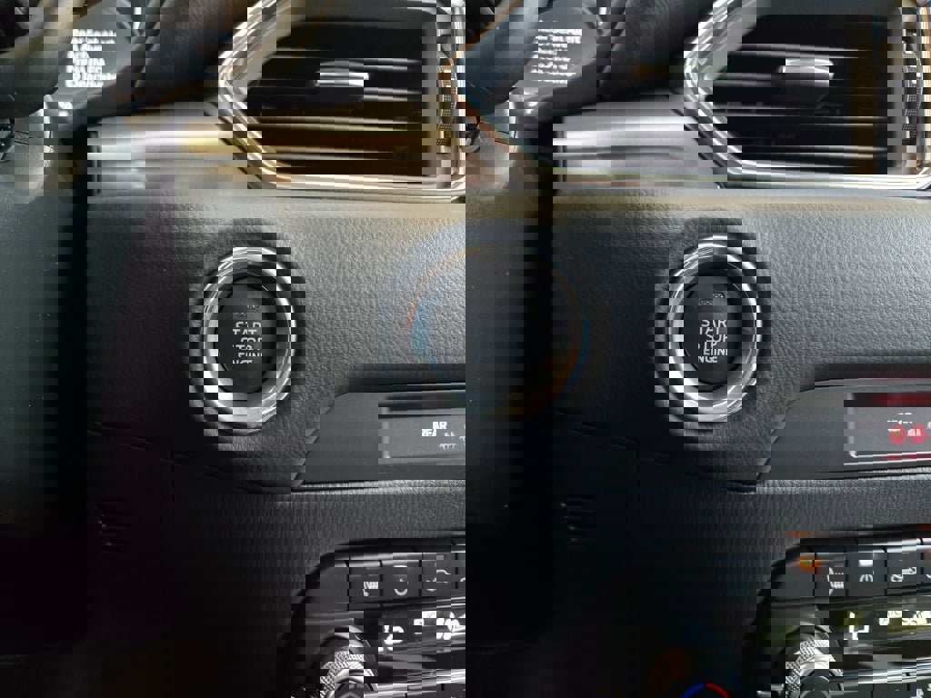 2025 Mazda CX-5 2.5 Select photo 16