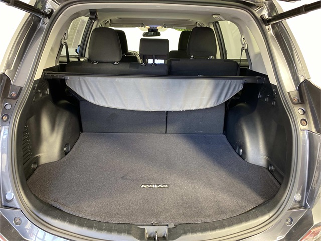 2018 Toyota RAV4 XLE photo 5