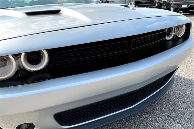 2022 Dodge Challenger SXT photo 22