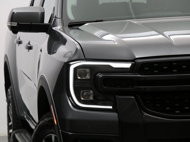 2025 Ford Ranger Lariat photo 4