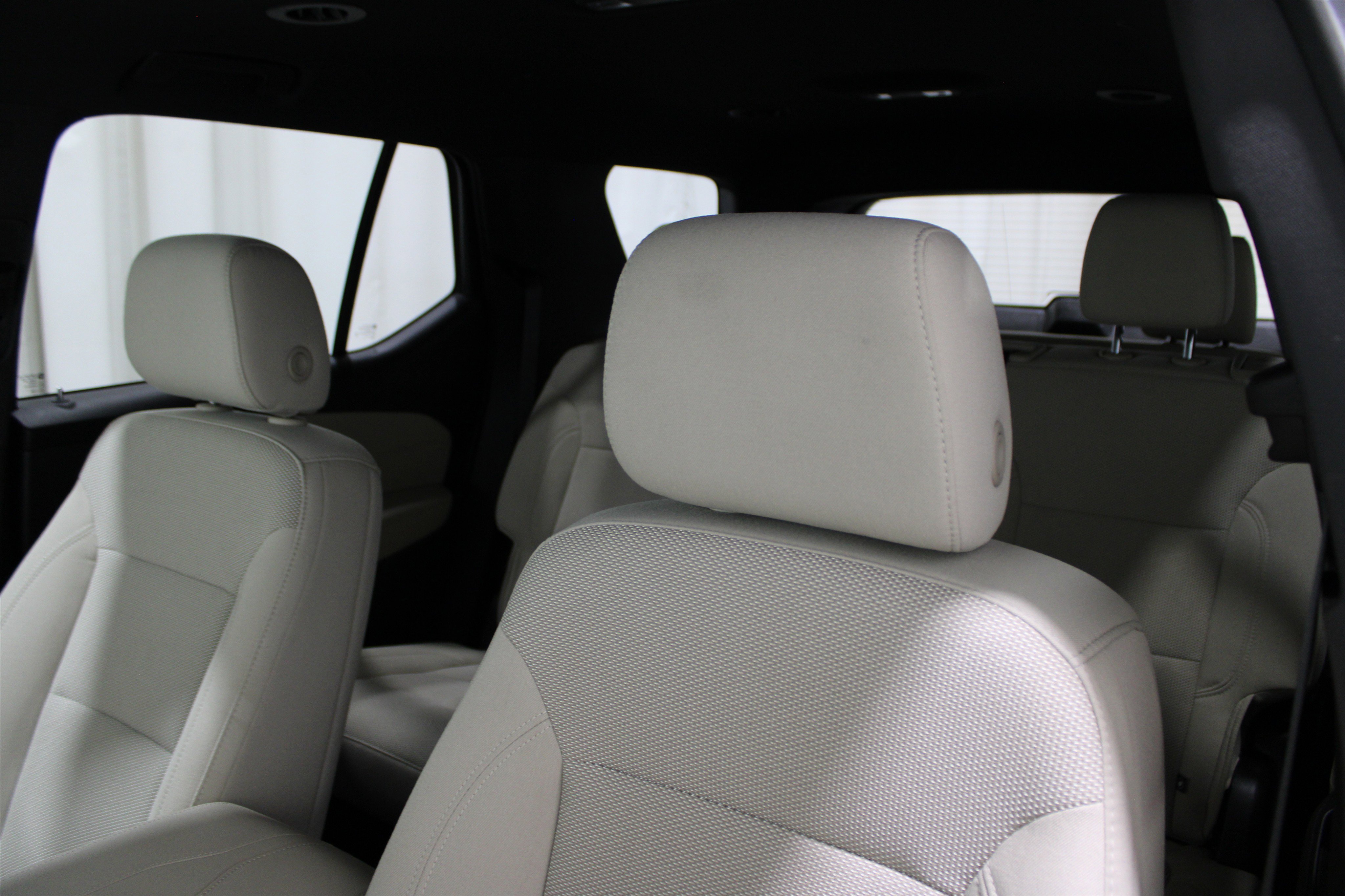2023 Chevrolet Traverse LS photo 5