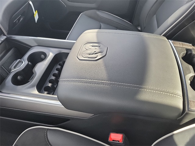 2026 Ram 1500 Laramie photo 18