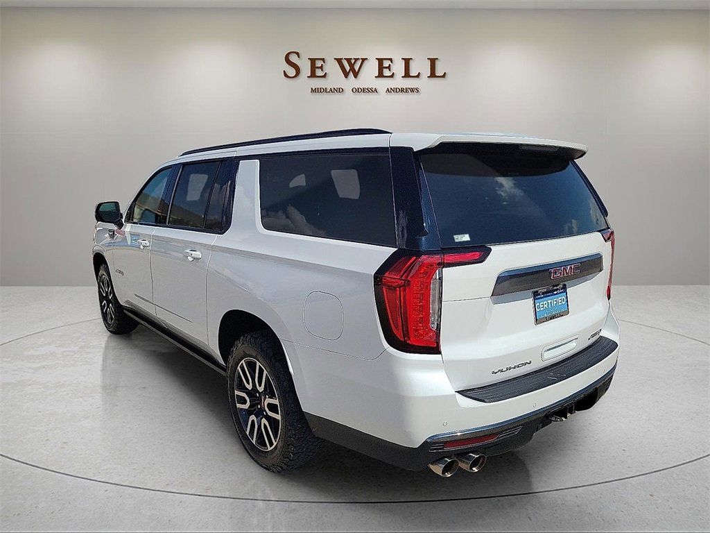2023 Gmc Yukon XL AT4 photo 3