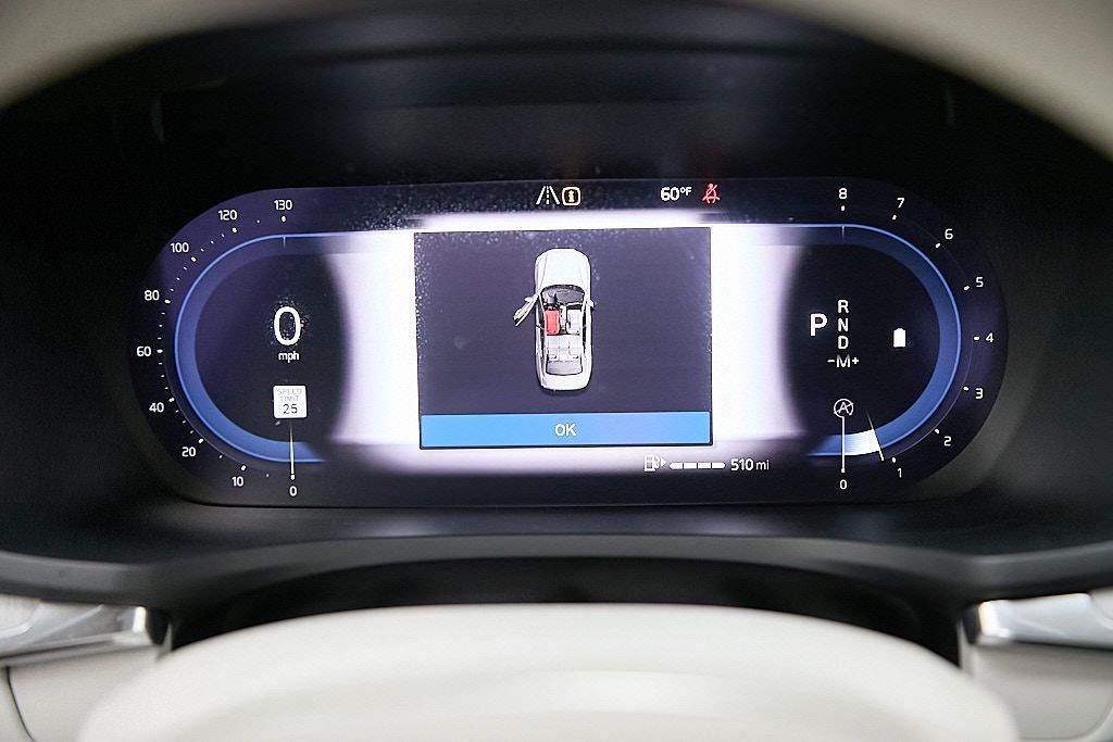 2024 VOLVO S60 - Image 26