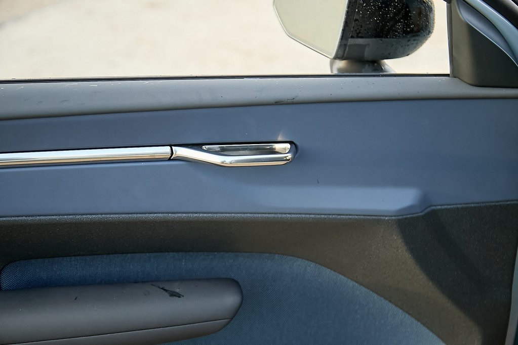 2026 VOLVO EX30 - Image 10