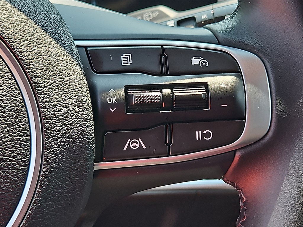 2025 Kia Sportage EX photo 21