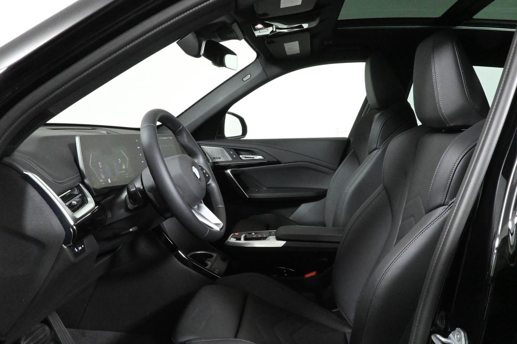 2025 Bmw X1 XDrive28i photo 3