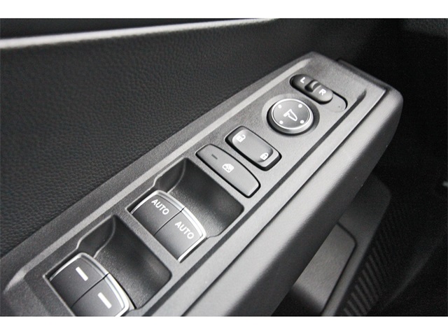 2025 Honda Accord LX photo 17