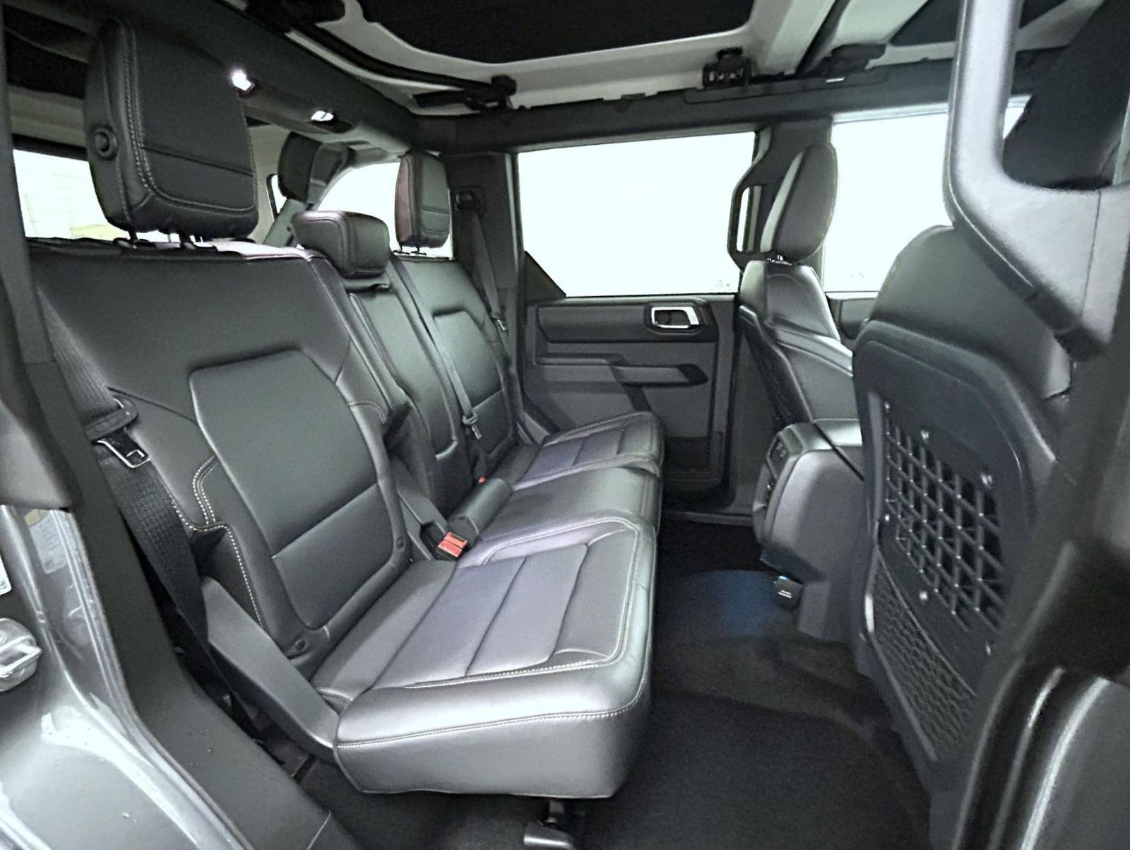 2025 Ford Bronco Badlands photo 17