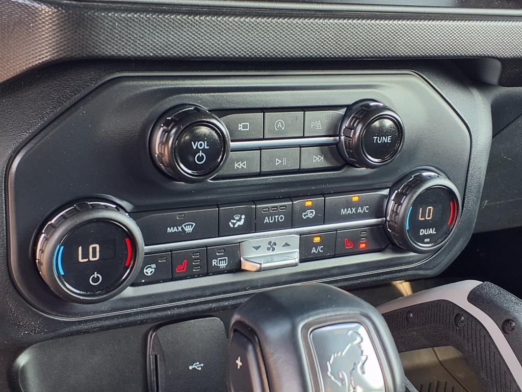 2021 Ford Bronco First Edition photo 10