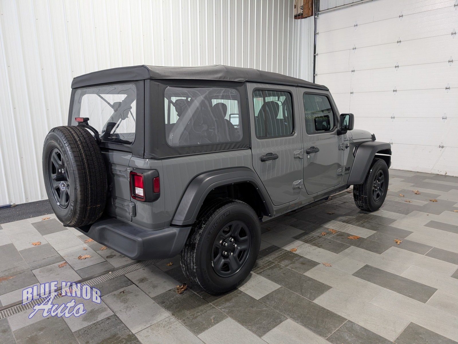 2022 Jeep Wrangler Unlimited Sport photo 4