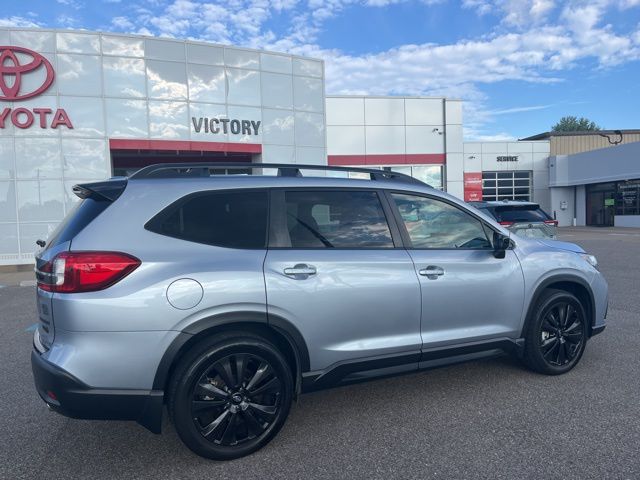 2022 Subaru Ascent Onyx Edition photo 3