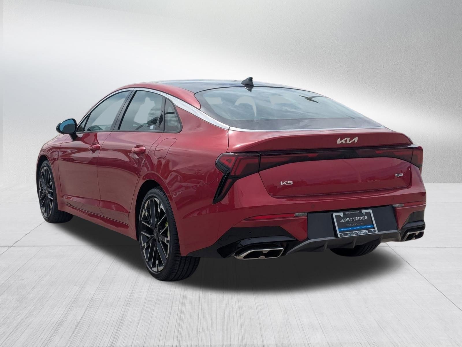 2025 Kia K5 GT photo 3
