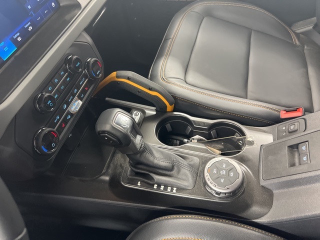 2023 Ford Bronco Badlands photo 16