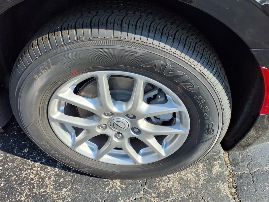 2026 Chrysler Pacifica photo 4