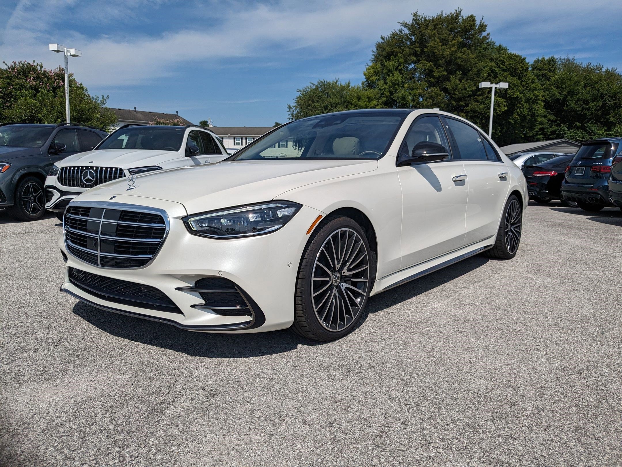 2023 Mercedes Benz S 500 4MATIC photo 2