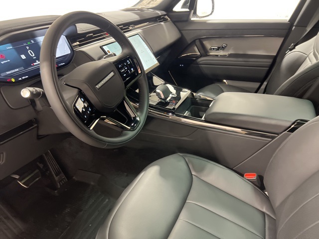 2025 Land Rover Range Rover Sport SE photo 9