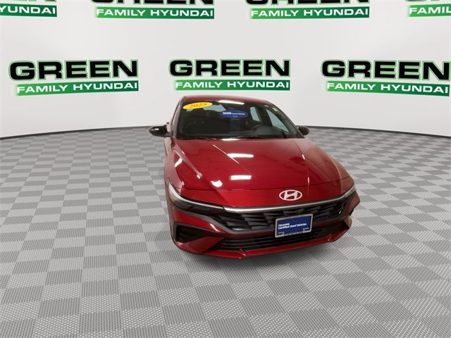2025 Hyundai Elantra SEL Sport photo 4