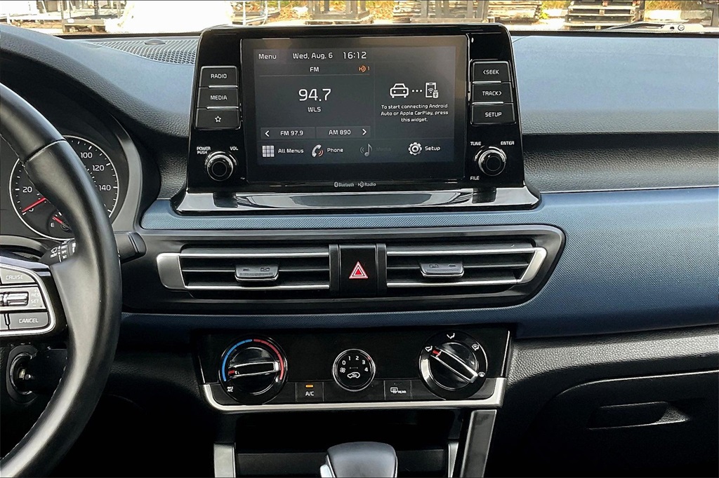 2021 Kia Seltos S photo 3