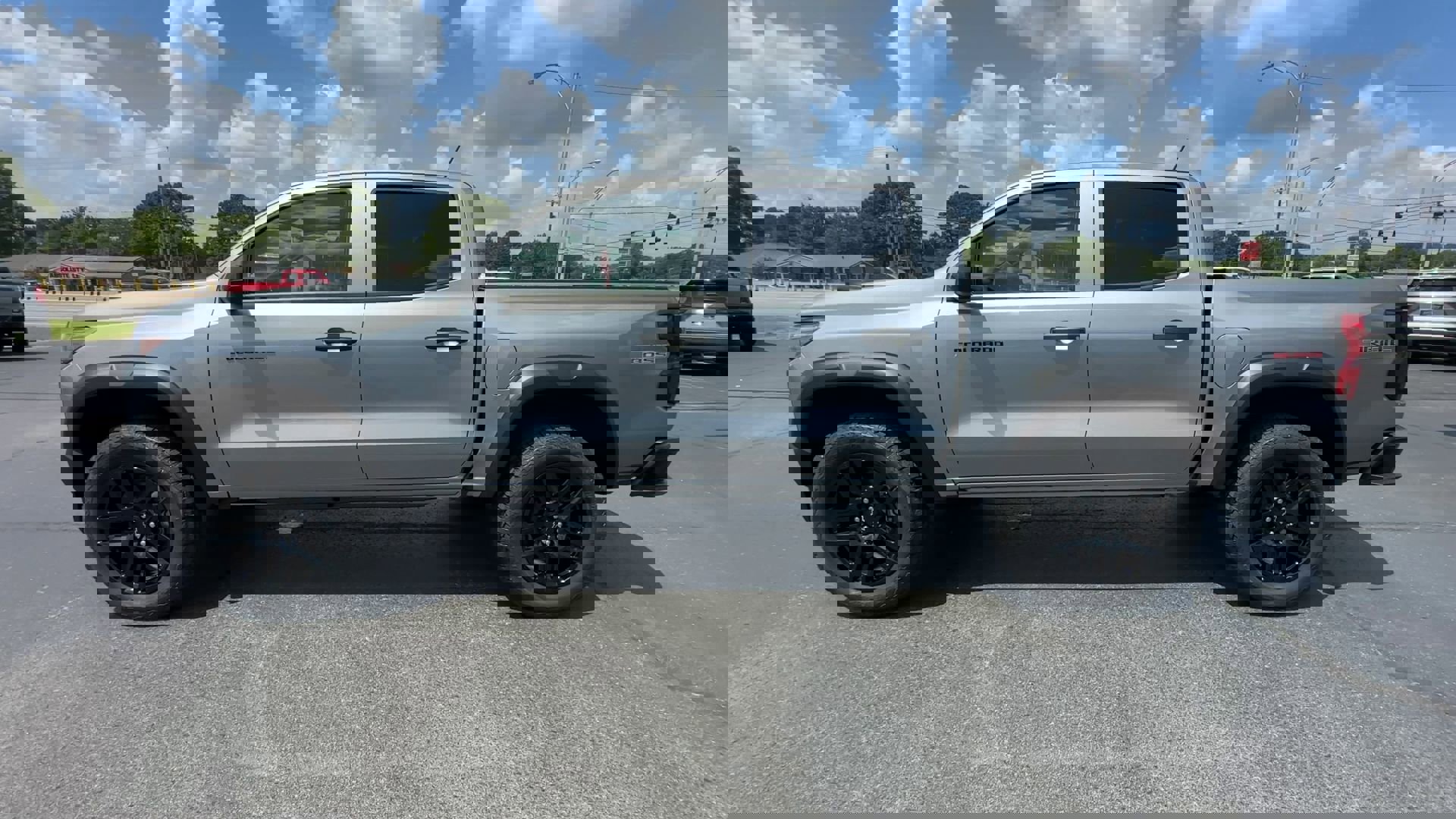 2025 Chevrolet Colorado Trail Boss photo 4