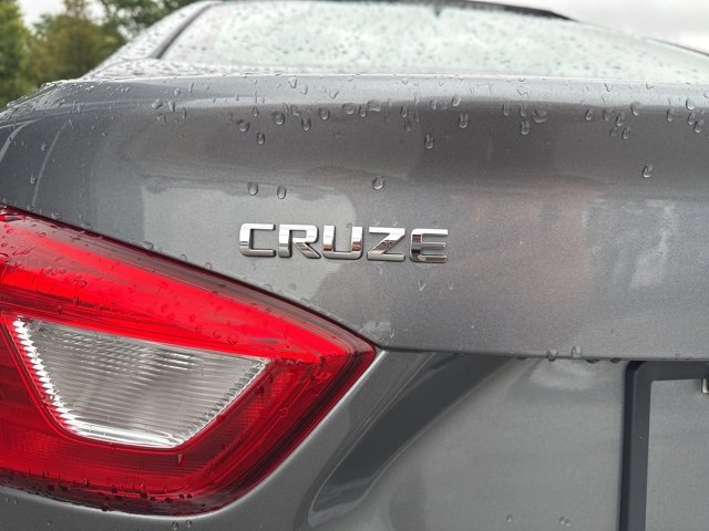 2018 Chevrolet Cruze Premier photo 14