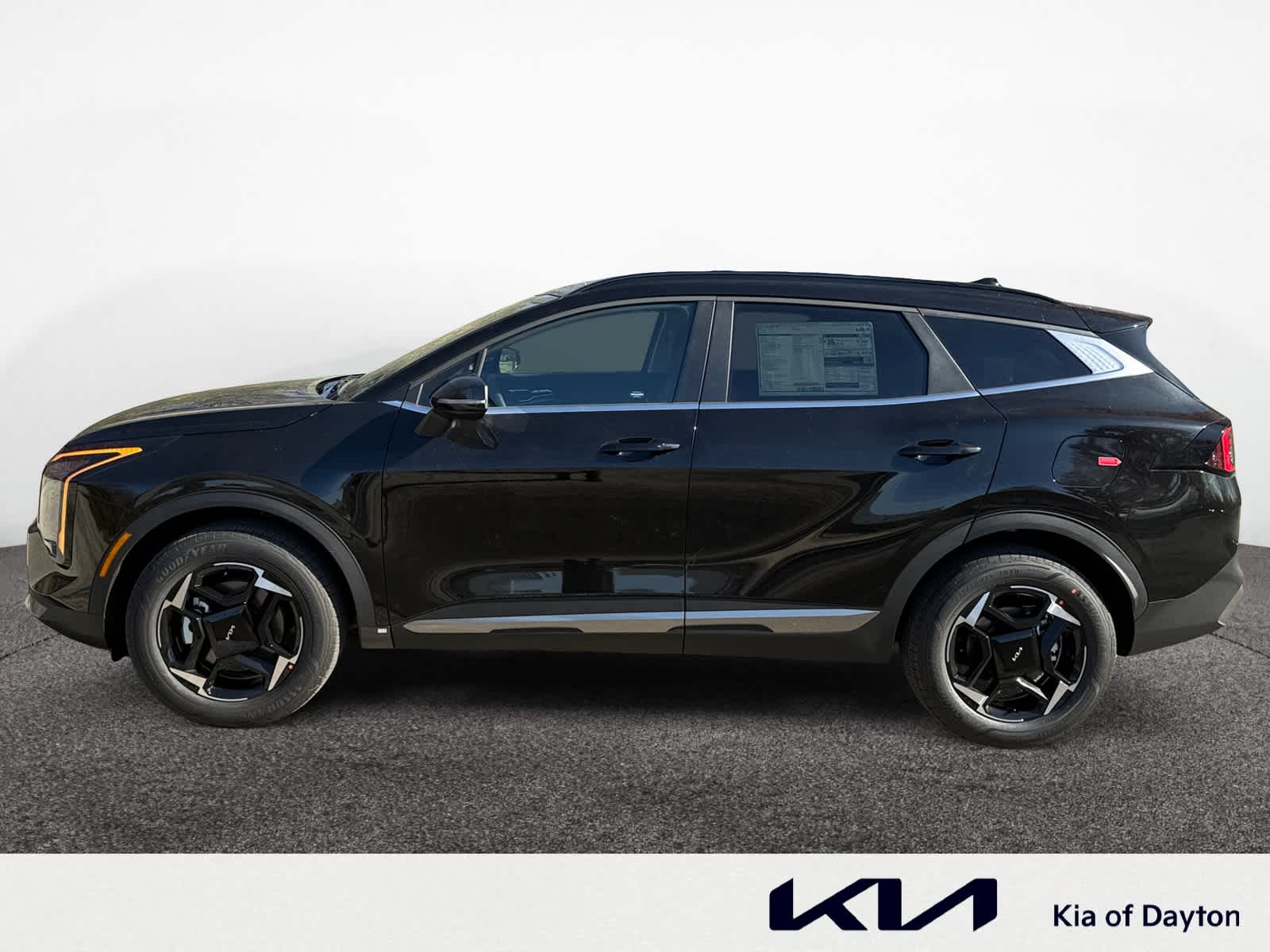 2026 Kia Sportage Hybrid EX photo 2