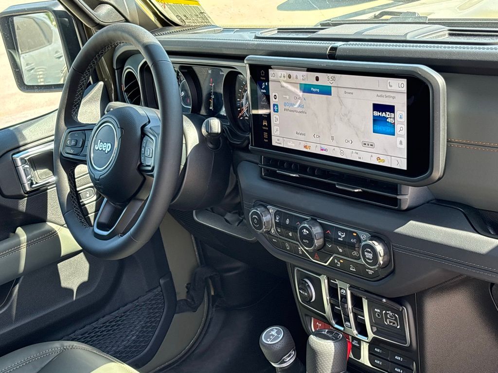2025 Jeep Gladiator Mojave photo 23