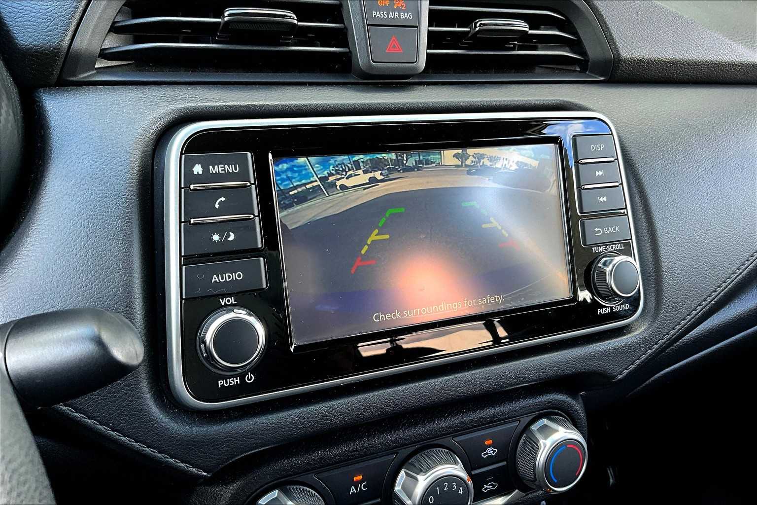 2024 Nissan Versa S photo 25