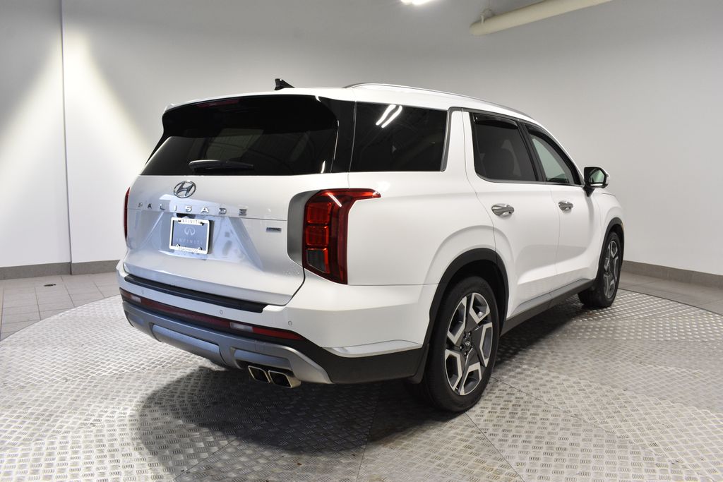 2023 Hyundai Palisade Limited photo 3