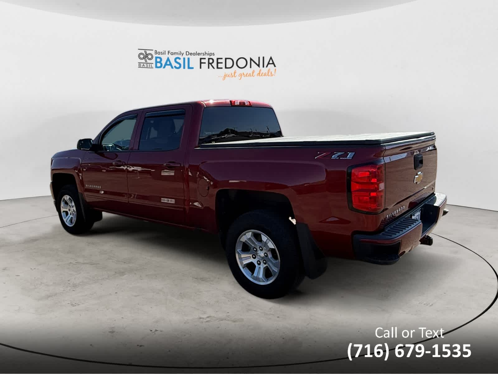 2018 Chevrolet Silverado 1500 LT photo 3