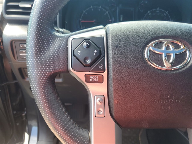 2020 Toyota 4Runner SR5 Premium photo 17