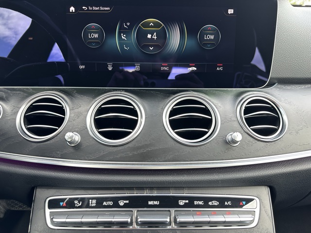 2022 Mercedes Benz E 350 4MATIC photo 16