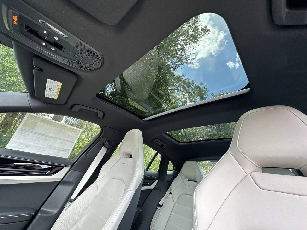 2025 Porsche Panamera E-Hybrid 4 photo 26